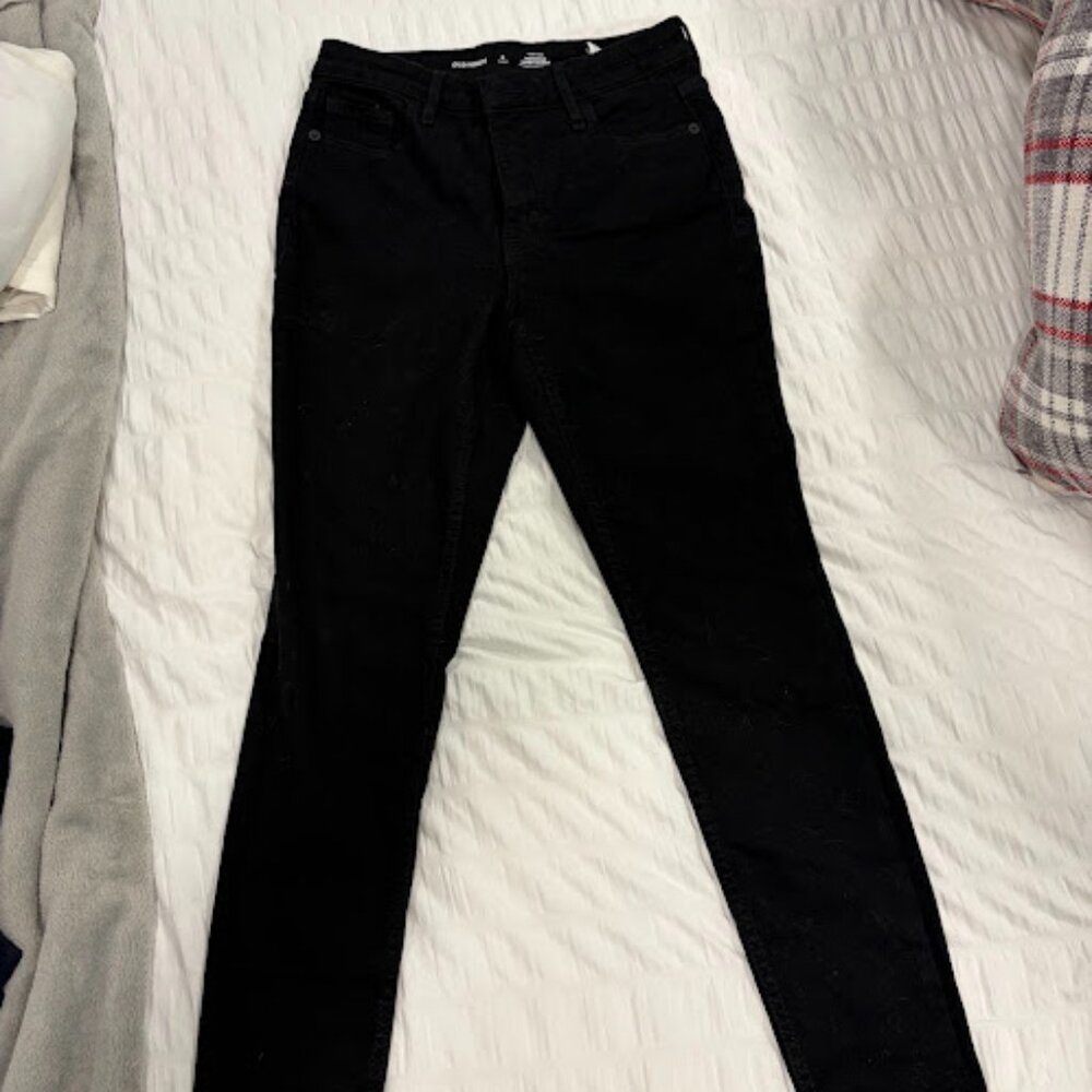 Old Navy High-Waisted Rockstar Super-Skinny Jeans - Never Worn